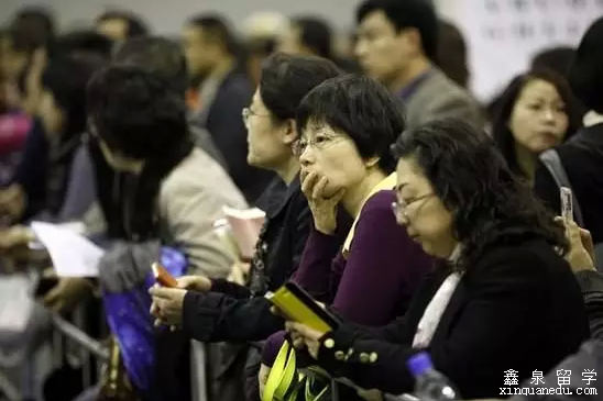 当一年1次的中国高考撞上一年7次的美国高考