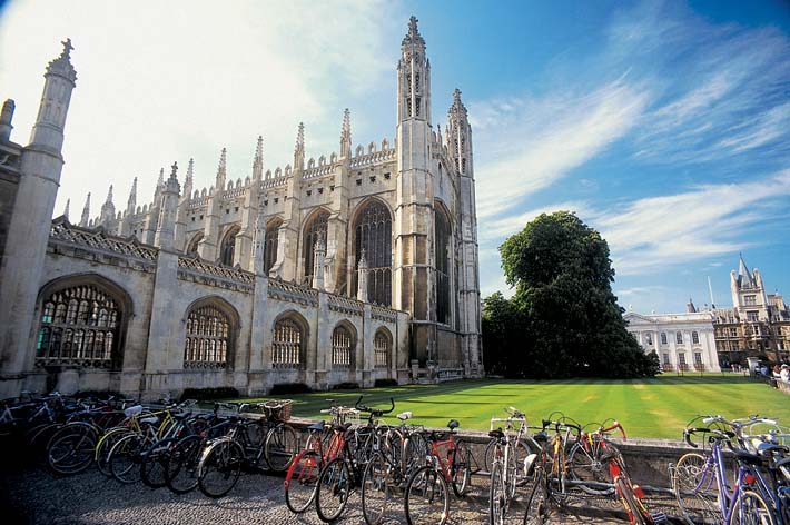 英国爱丁堡大学语言研究硕士申请条件