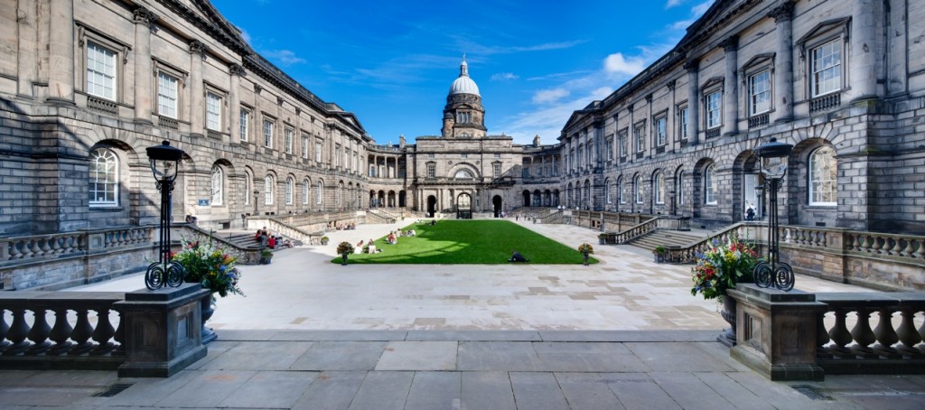 英国爱丁堡大学教育学硕士申请条件